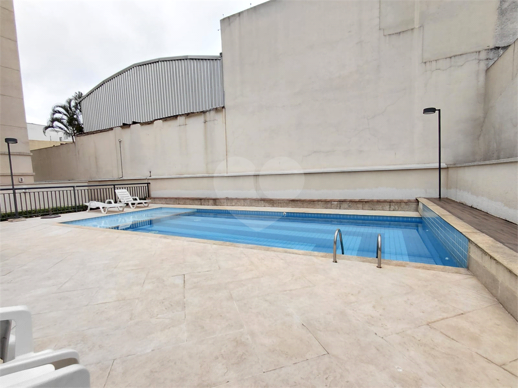 Imóvel 66m² sala de estar de 2 ambientes, 2 quartos, sendo 1 suíte condomínio com lazer 2 vagas Vila Romana