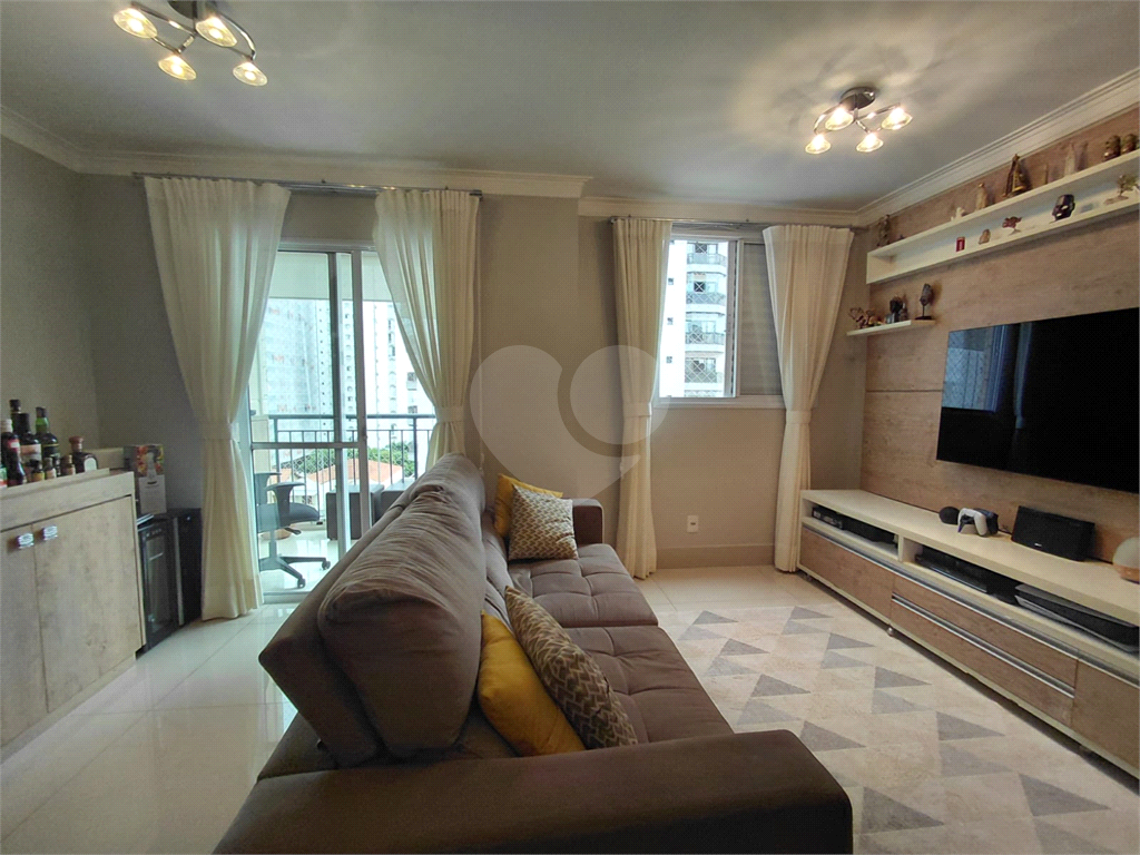 Imóvel 66m² sala de estar de 2 ambientes, 2 quartos, sendo 1 suíte condomínio com lazer 2 vagas Vila Romana