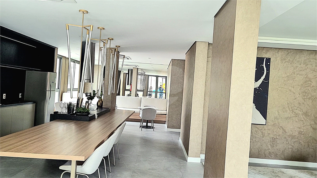 Tucuruvi Planta de 155 m²  Varanda integrada ao living Alto padrão de acabamentos 2 Vagas de garagem determinada Infraestrutura para ar-condicionado

