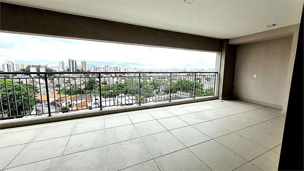 Tucuruvi Planta de 155 m²  Varanda integrada ao living Alto padrão de acabamentos 2 Vagas de garagem determinada Infraestrutura para ar-condicionado

