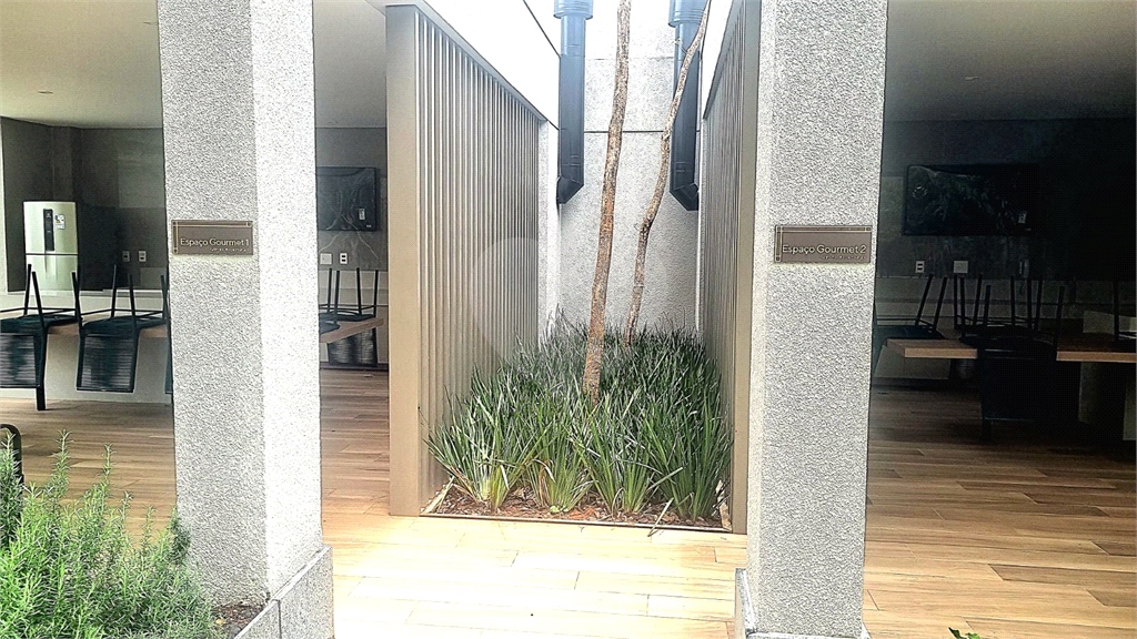 Tucuruvi Planta de 155 m²  Varanda integrada ao living Alto padrão de acabamentos 2 Vagas de garagem determinada Infraestrutura para ar-condicionado

