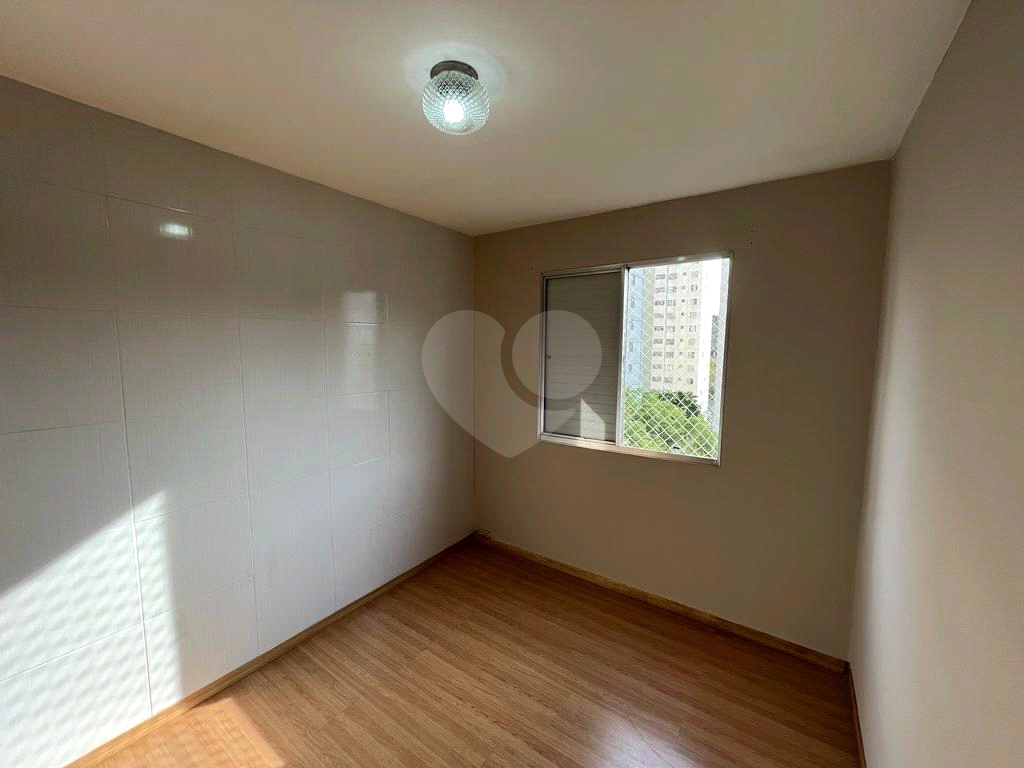 Apartamento impecável Tremembé...Valor convidativo. Condomínio de valor baixo.