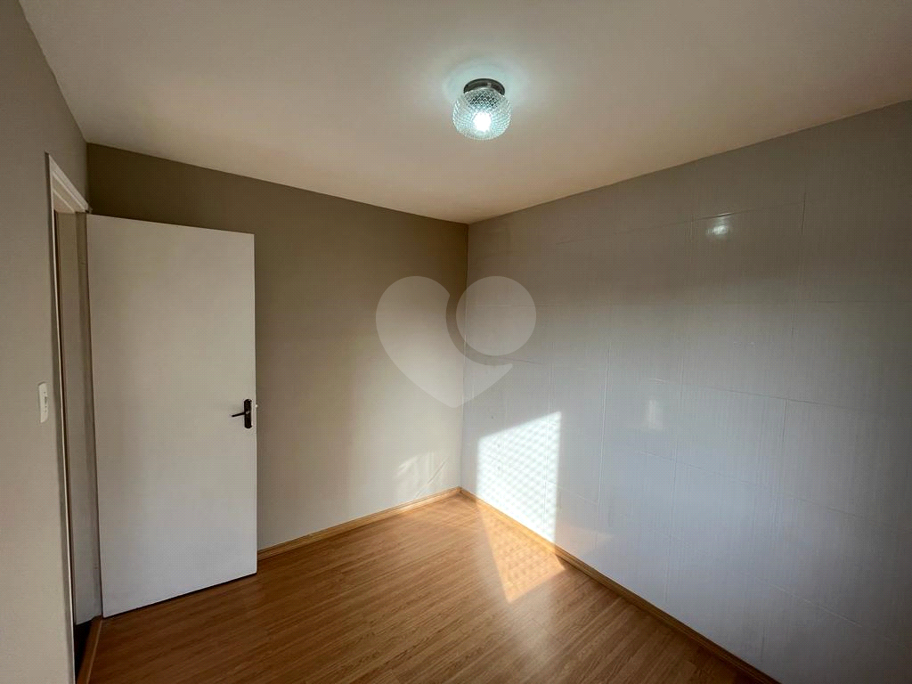 Apartamento impecável Tremembé...Valor convidativo. Condomínio de valor baixo.