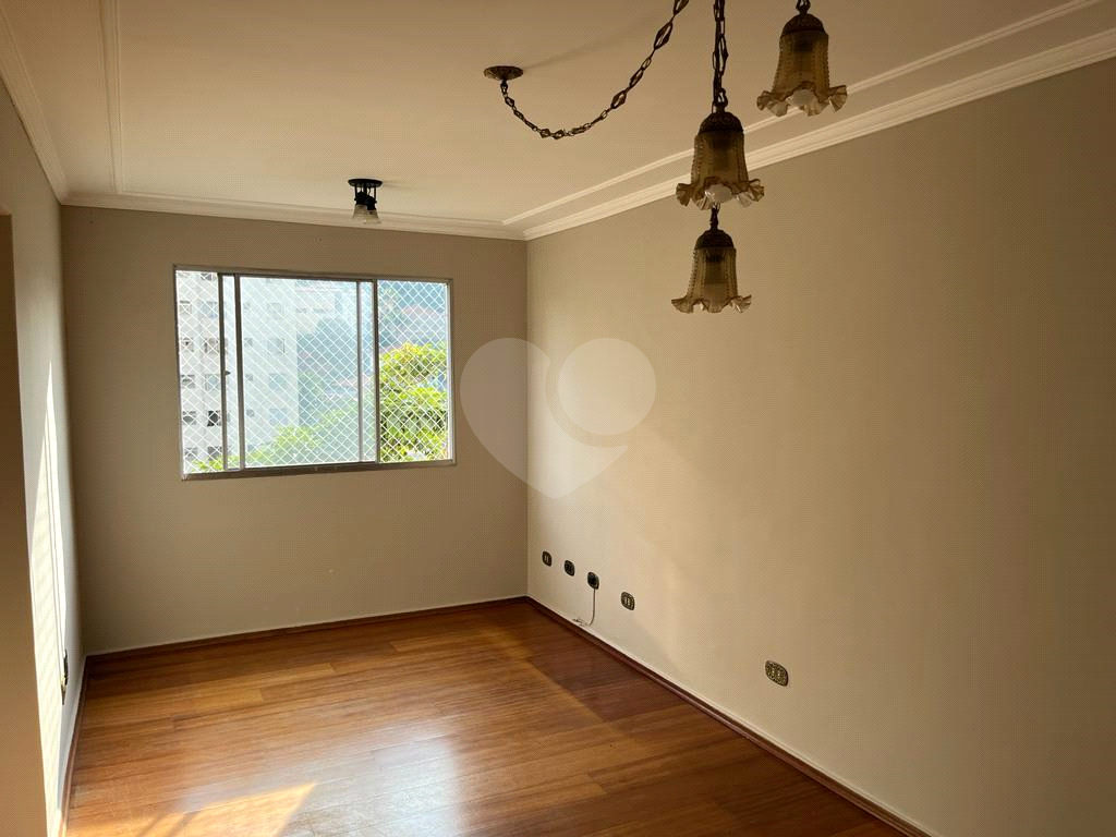 Apartamento impecável Tremembé...Valor convidativo. Condomínio de valor baixo.