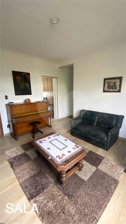 Apartamento a Venda nos Bancários, reformado com 2 dormitórios e vista livre. 