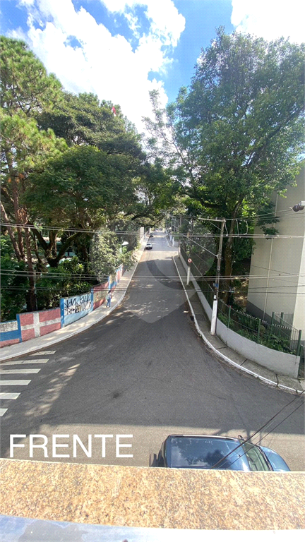 Apartamento a Venda nos Bancários, reformado com 2 dormitórios e vista livre. 