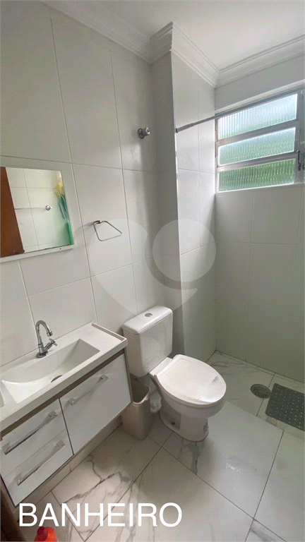 Apartamento a Venda nos Bancários, reformado com 2 dormitórios e vista livre. 