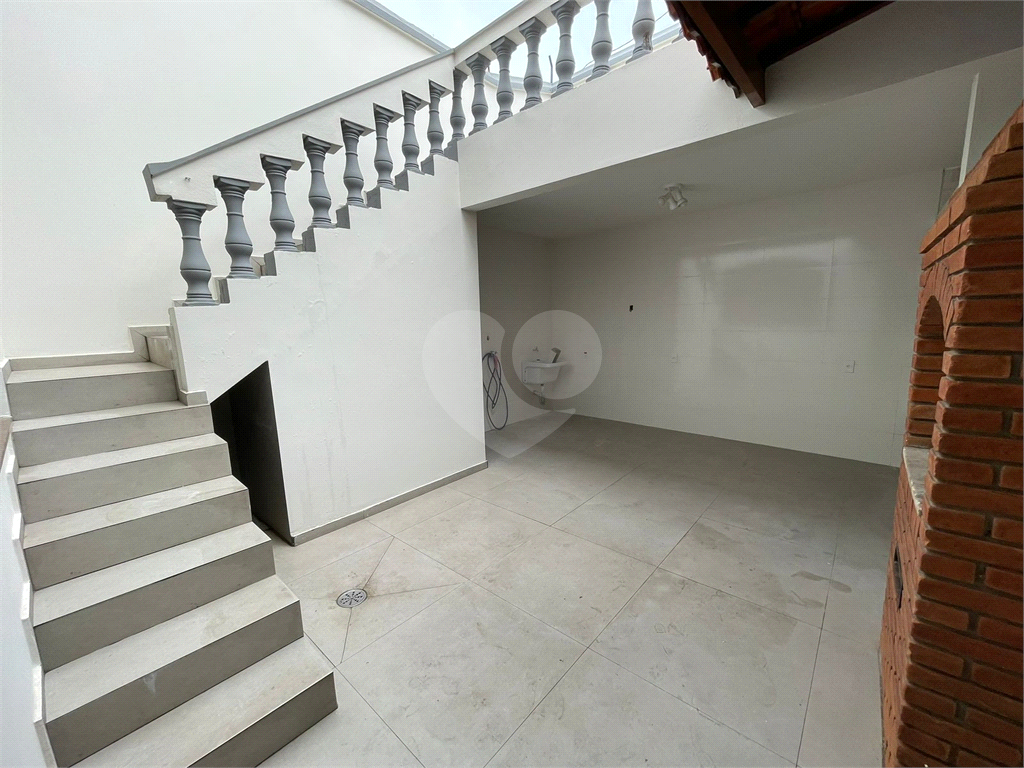 Sobrado totalmente reformado, 181 m2, 3 dormitórios, 2 suítes, 2 vagas na Freguesia do Ó! Venha conferir!