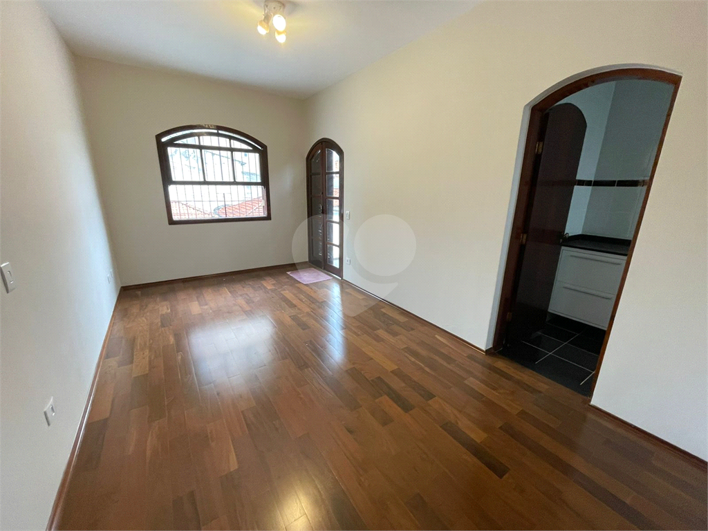 Sobrado totalmente reformado, 181 m2, 3 dormitórios, 2 suítes, 2 vagas na Freguesia do Ó! Venha conferir!