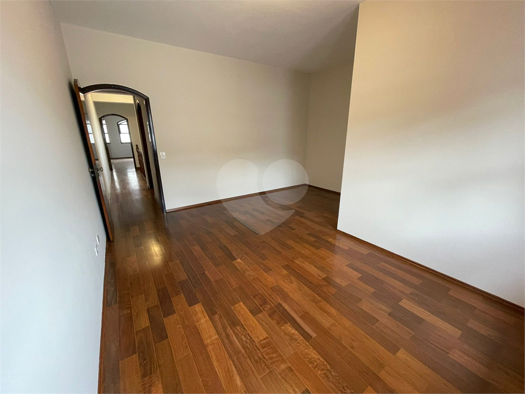 Sobrado totalmente reformado, 181 m2, 3 dormitórios, 2 suítes, 2 vagas na Freguesia do Ó! Venha conferir!