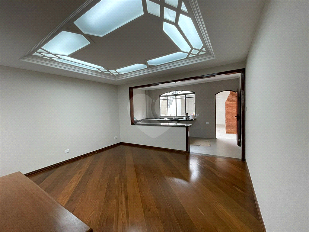 Sobrado totalmente reformado, 181 m2, 3 dormitórios, 2 suítes, 2 vagas na Freguesia do Ó! Venha conferir!