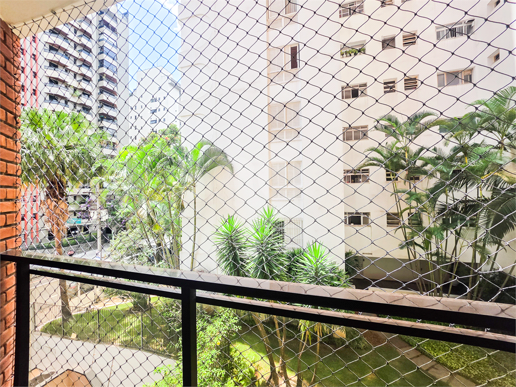 Apartamento - Moema - 1 Quarto - 1 Vaga - Venda / Compra