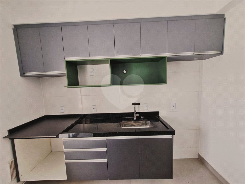 VENDA - Studio com 1 dormitório, 33 m², varanda e vaga de garagem na Av Engenheiro Caetano Álvares;
