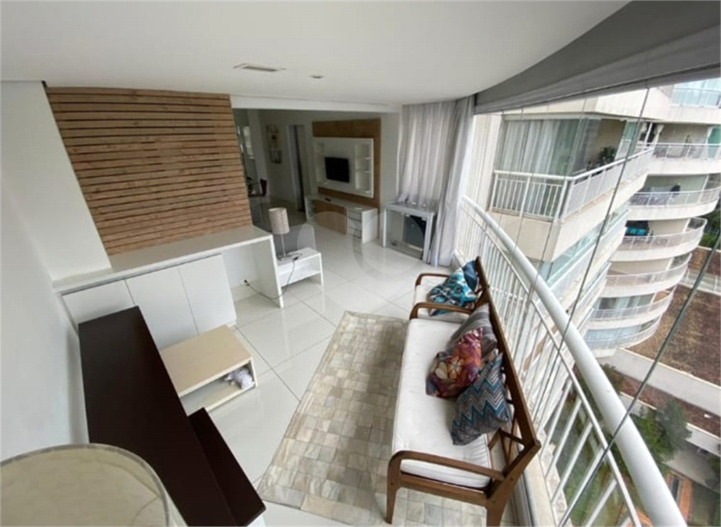 Apartamento novo mobiliado a poucos passos da Avenida Paulista com serviço Pay-Per-Use.