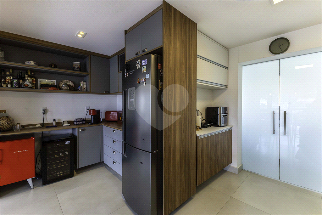 Imóvel de 115m² com sala ampla com varanda 3 suítes todo reformado Sumaré Perdizes