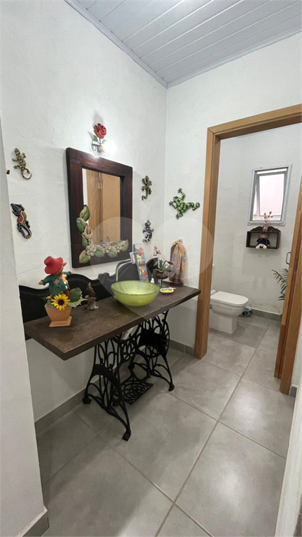 Casa em condomínio fechado em Atibaia