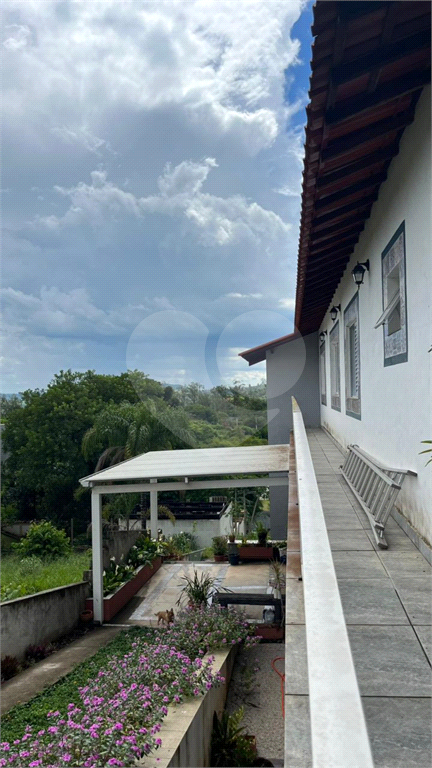 Casa em condomínio fechado em Atibaia