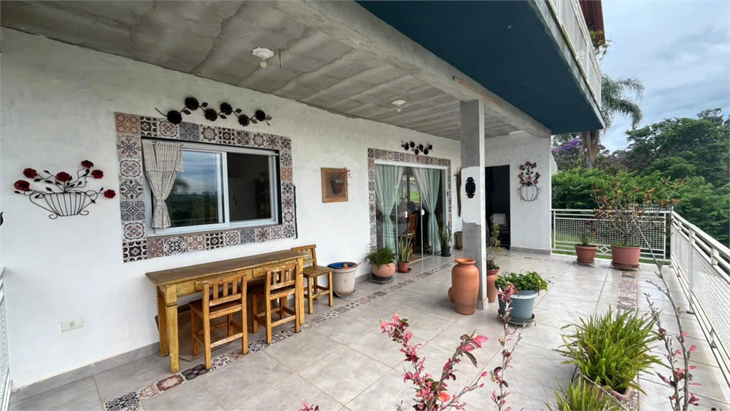 Casa em condomínio fechado em Atibaia