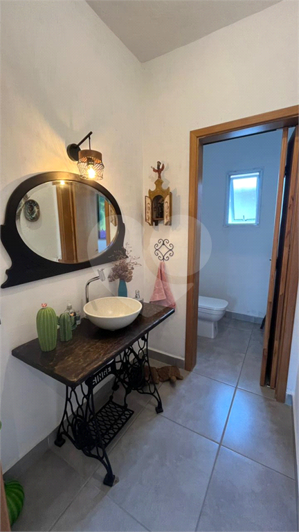 Casa em condomínio fechado em Atibaia