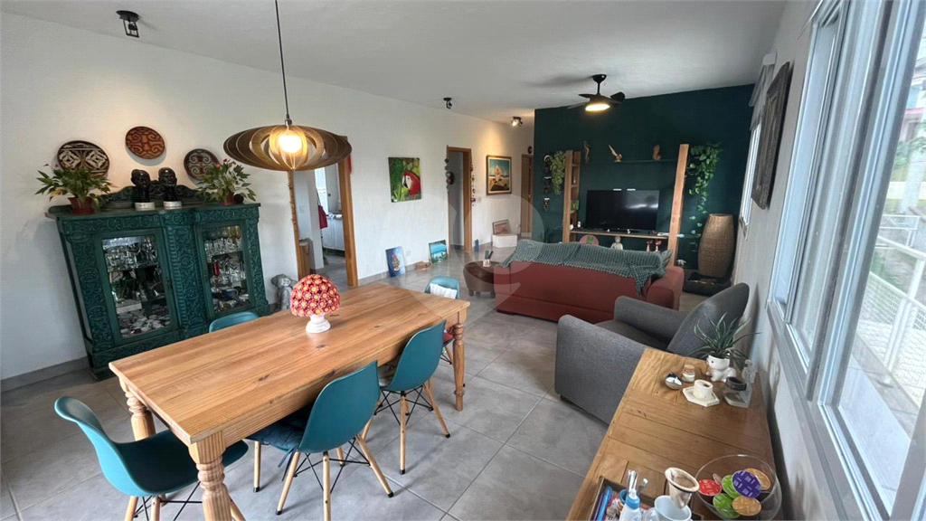 Casa em condomínio fechado em Atibaia