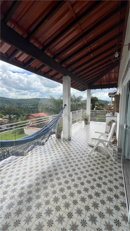 Casa em condomínio fechado em Atibaia