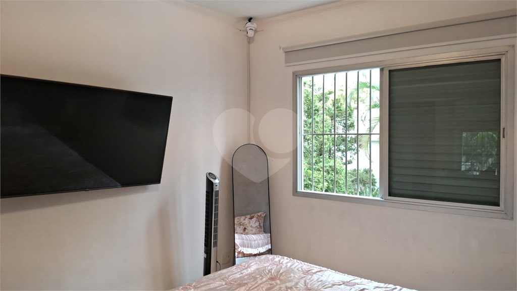 Apartamento a venda na Aclimação com 4 dormitórios e 2 vagas.