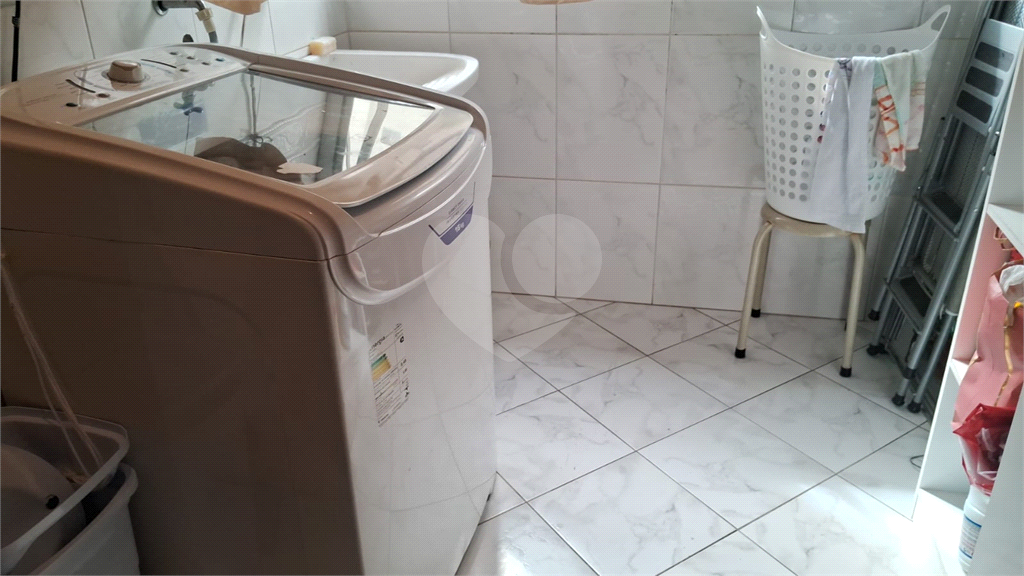Apartamento a venda na Aclimação com 4 dormitórios e 2 vagas.