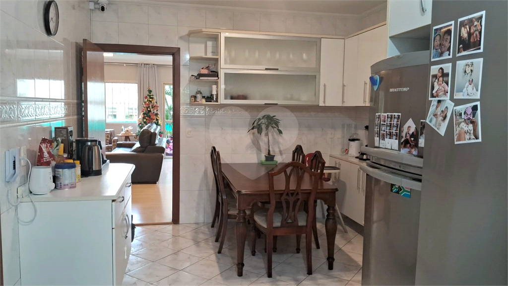 Apartamento a venda na Aclimação com 4 dormitórios e 2 vagas.