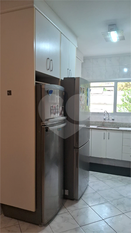 Apartamento a venda na Aclimação com 4 dormitórios e 2 vagas.