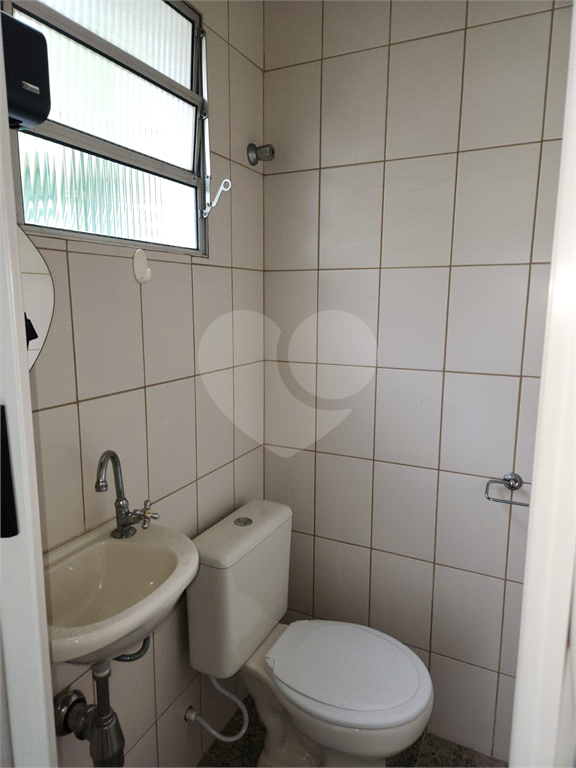 Casa Comercial no bairro  Vila Mazzei, Pronta para Impulsionar o Seu Negócio