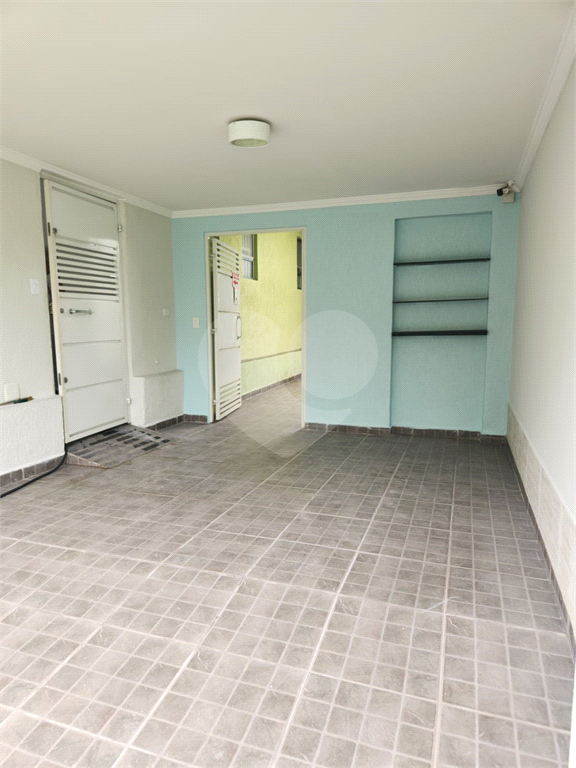 Casa Comercial no bairro  Vila Mazzei, Pronta para Impulsionar o Seu Negócio