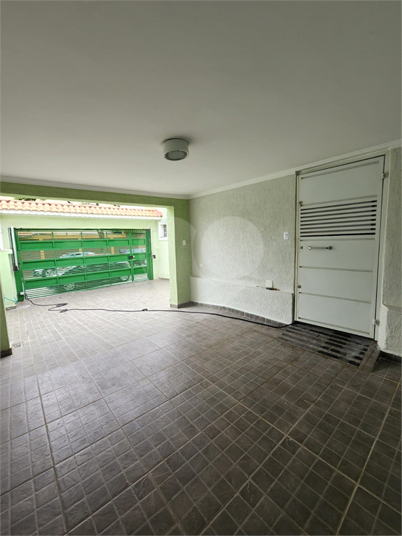 Casa Comercial no bairro  Vila Mazzei, Pronta para Impulsionar o Seu Negócio