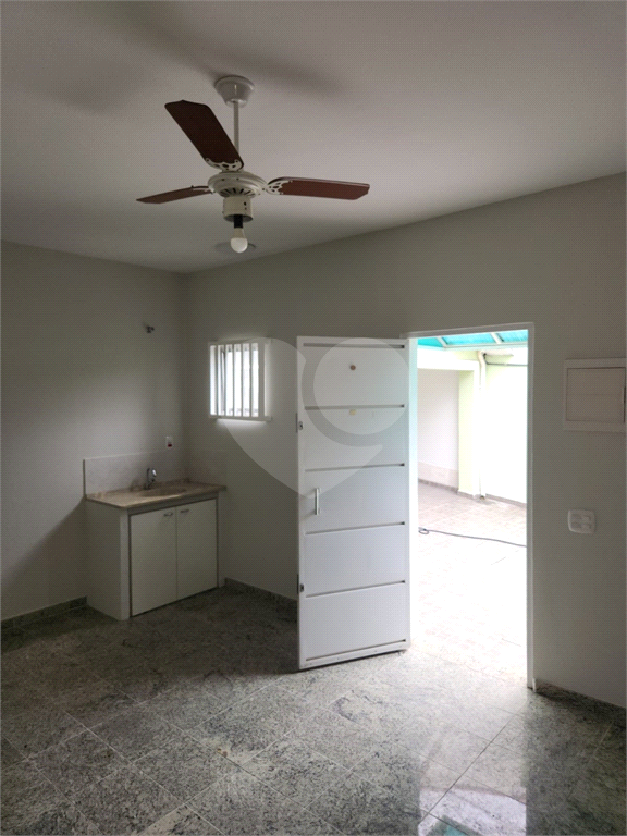 Casa Comercial no bairro  Vila Mazzei, Pronta para Impulsionar o Seu Negócio