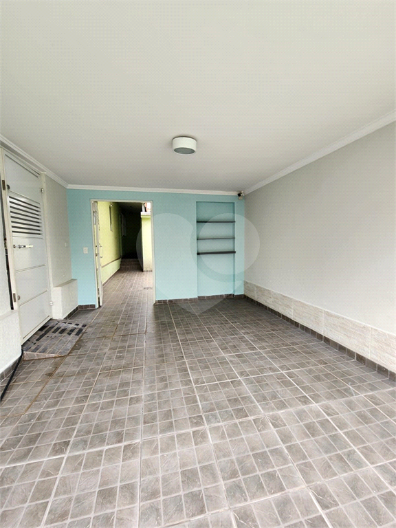 Casa Comercial no bairro  Vila Mazzei, Pronta para Impulsionar o Seu Negócio