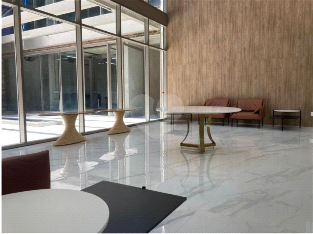 Apartamento com 1 dormitório ao lado da Oscar Freire.