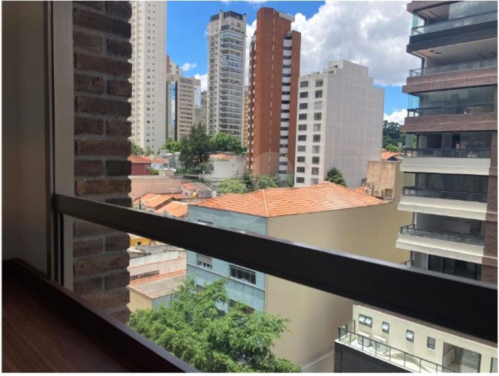 Apartamento com 1 dormitório ao lado da Oscar Freire.