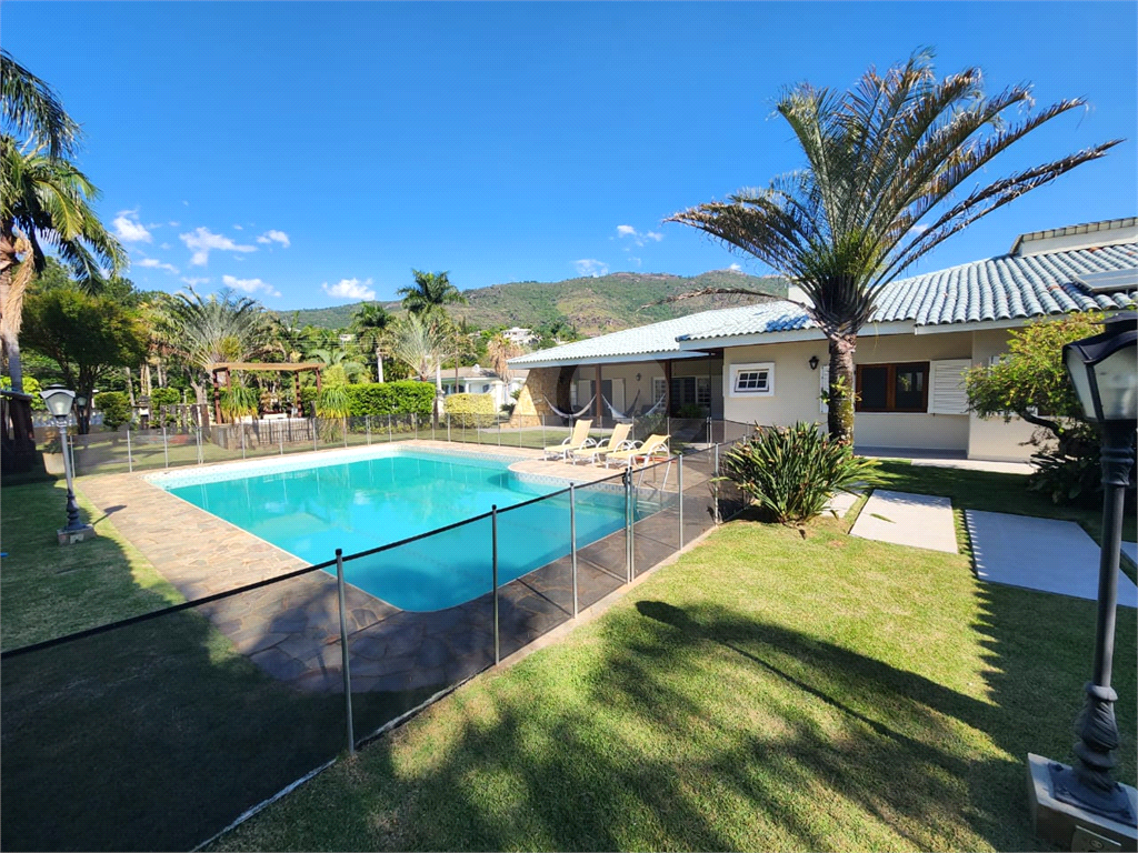 Casa, 7 quartos, 629 m² - Foto 1