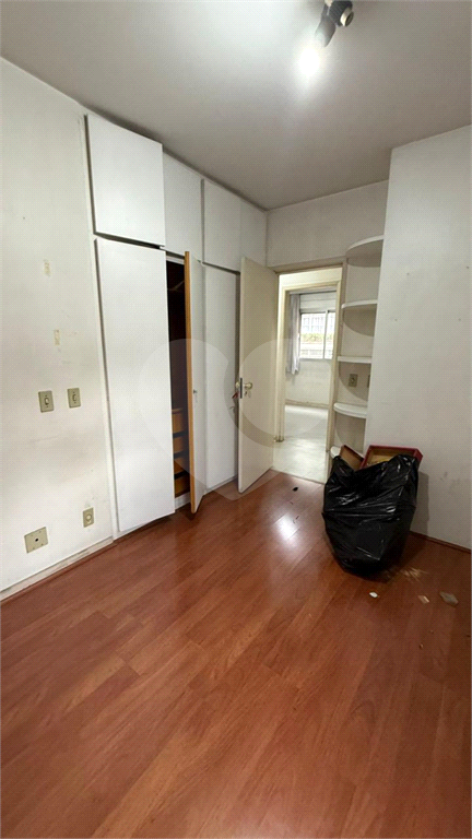 APARTAMENTO em HIGIENÓPOLIS