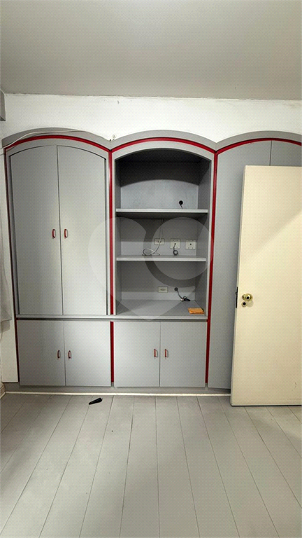 APARTAMENTO em HIGIENÓPOLIS