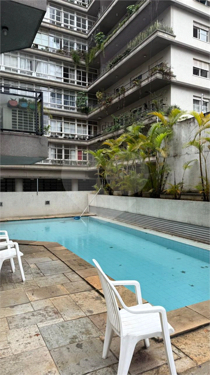 APARTAMENTO em HIGIENÓPOLIS