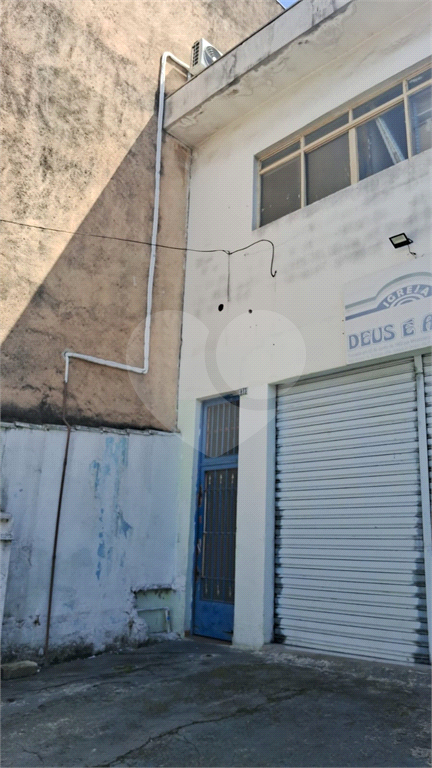 Predio comercial a venda na Rua Chico Pontes