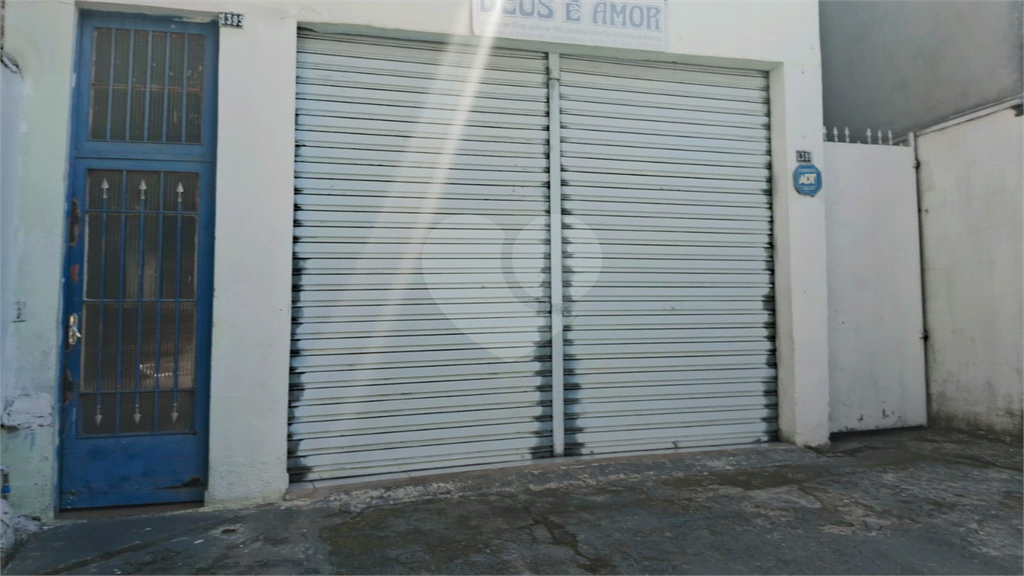 Predio comercial a venda na Rua Chico Pontes