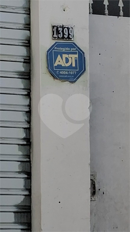 Predio comercial a venda na Rua Chico Pontes