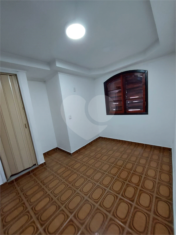 Sobrado de 307m² com 5 quartos em Jaçanã