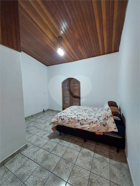 Sobrado de 307m² com 5 quartos em Jaçanã