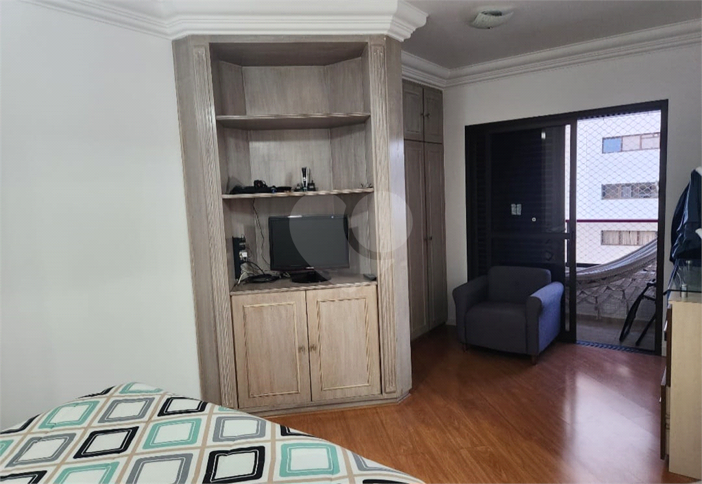 APARTAMENTO em TUCURUVI