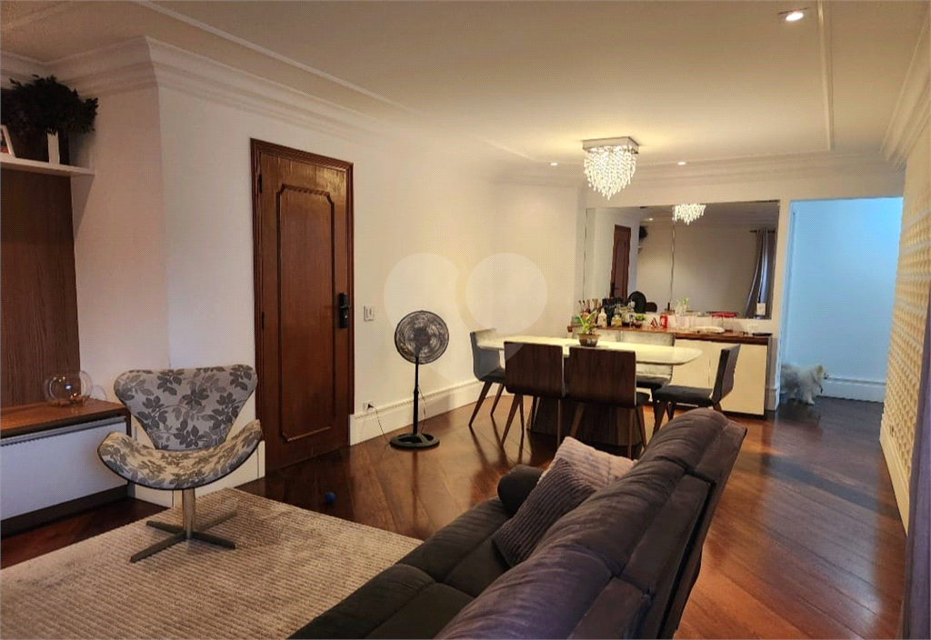 APARTAMENTO em TUCURUVI