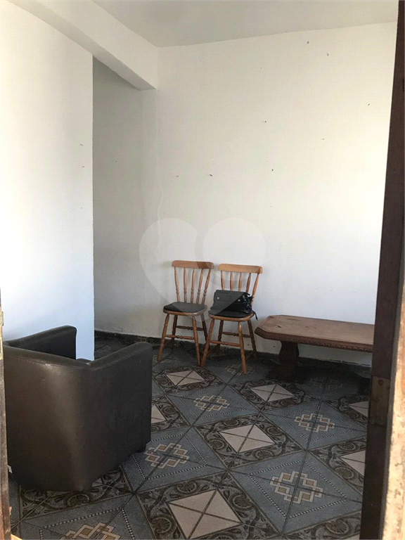 Casa em Mongaguá, com 2 dormitórios amplos 1 vaga , 