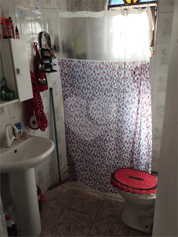 Casa em Mongaguá, com 2 dormitórios amplos 1 vaga , 