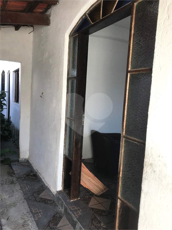 Casa em Mongaguá, com 2 dormitórios amplos 1 vaga , 